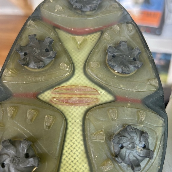 ECCO men’s vegetable tanned leather two tone golf/spike shoes. Arch Support. 44 - Picture 11 of 14